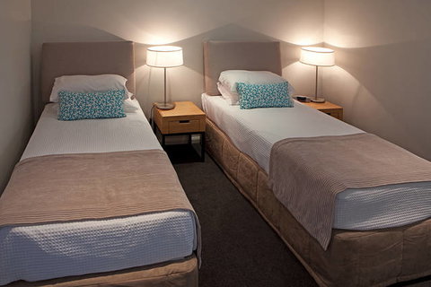 Vue Apartments Trinity Beach - Tourism TAS 4