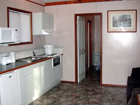 Wagga Wagga Beach Caravan Park - Hobart Tourism 0