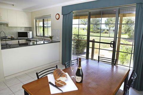 Winbi River Resort - Tourism TAS 3