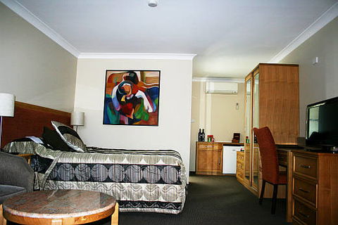Winning Post Motor Inn - Hobart Tourism 1