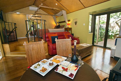 Witches Falls Cottages - Hobart Tourism 1