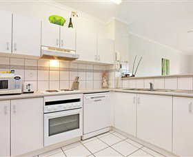 Absolute Beachfront Apartment - Tourism TAS 5