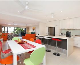 Bay View Luxury Waterfront Villa - Hobart Tourism 4