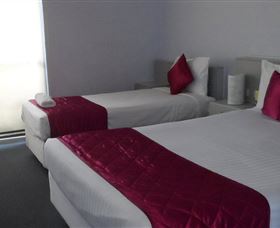 Bidgee Motor Inn - Tourism TAS 1