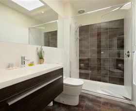 Apartments @ Kew Q105 - Park Avenue Accommodation Group - Tourism TAS 1