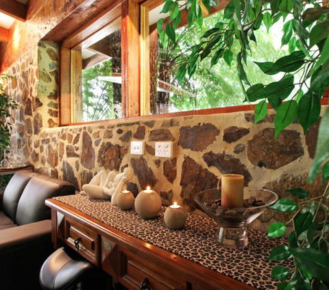 Piaf Day Spa - Tourism TAS 2