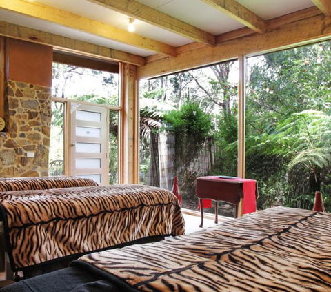 Piaf Day Spa - Tourism TAS 4