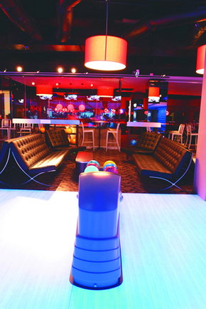 Strike Bowling Bar - Bayside - Tourism TAS 3