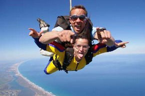 Skydive Goolwa - Tourism TAS 3