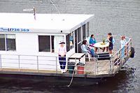 Clyde River Houseboats - Tourism TAS 3