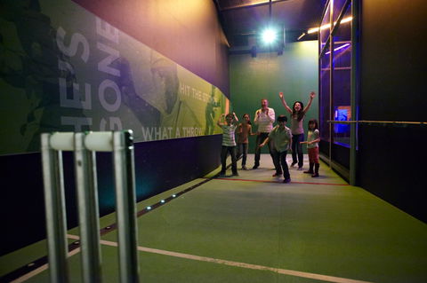 Melbourne Cricket Ground - Tourism TAS 4