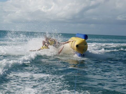 Aquavue Cafe Watersports - Tourism TAS 9