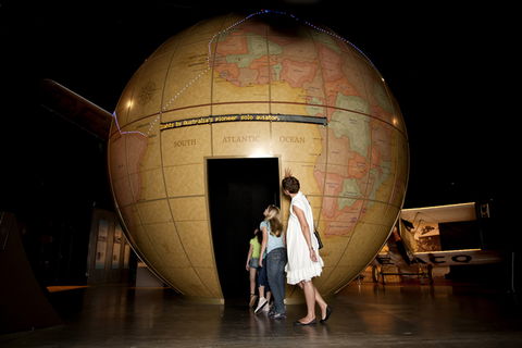 Hinkler Hall Of Aviation - Tourism TAS 2