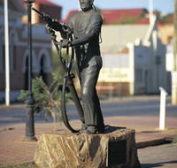 Miners Monument - Tourism TAS
