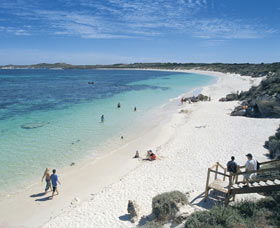 Salmon Bay - Hobart Tourism 0