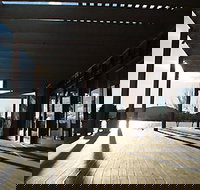 The Boat House By The Lake - Hobart Tourism