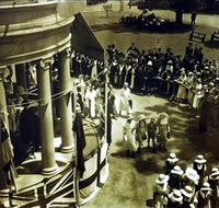 UQ Fryer Library - Hobart Tourism