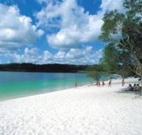 Lake McKenzie - Tourism TAS