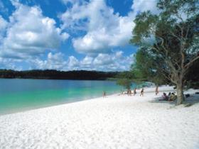 Lake McKenzie - Tourism TAS 0