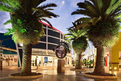 Harbour Town Outlet Shopping Centre - Hobart Tourism 0