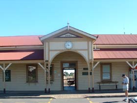 Maryborough Railway Station - Hobart Tourism 0