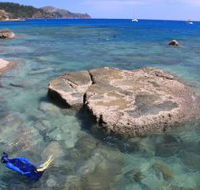 Maureens Cove Hook Island - Hobart Tourism