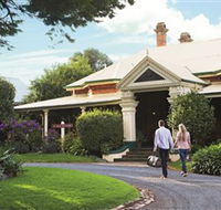 Historical Walk Through Russell Street - Tourism TAS