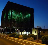 Tree Of Knowledge Memorial - Hobart Tourism