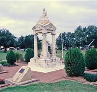 Weeping Mother Memorial - Hobart Tourism