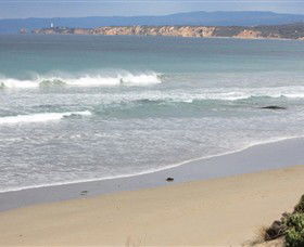 Torquay Beach Club - Hobart Tourism 0