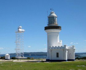 Point Perpendicular Lighthouse And Lookout - Hobart Tourism 0
