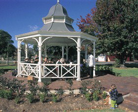 Muir House Art Gallery - Tourism TAS 0