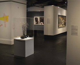 The Gallery At Bayside Arts And Cultural Centre - Tourism TAS 3
