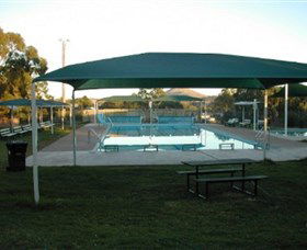 Binalong Memorial Swimming Pool - Hobart Tourism 0