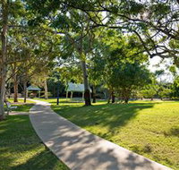 Millennium Esplanade and Tannum Sands Beach - Tourism TAS