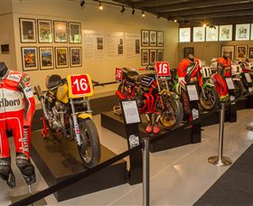 Phillip Island Grand Prix Circuit Visitor Centre - Tourism TAS 4