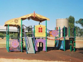 Charleville - Graham Andrews Parklands - Tourism TAS 4