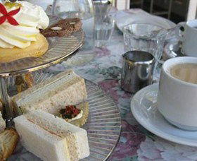Afternoon Tea At Burnett House - Tourism TAS 2