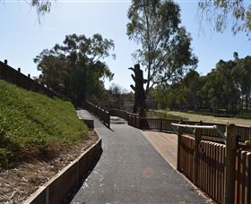 Beach To Beach Riverside Walk - Hobart Tourism 1