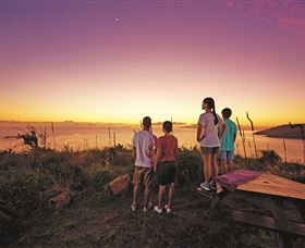 Bushwalking On Keswick Island - Hobart Tourism 3