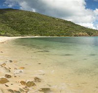 Connie Bay on Keswick Island - Hobart Tourism