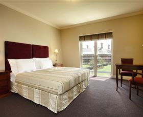 Grange Cleveland Winery - Tourism TAS 8
