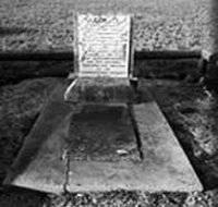 Grave of Yuranigh - Tourism TAS