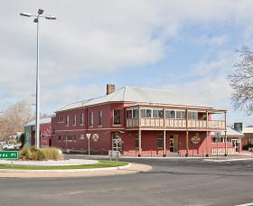 Kellys Rugby Hotel And Bottle Shop - Tourism TAS 0
