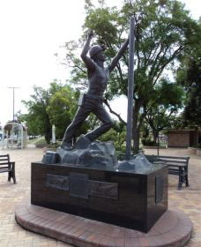 Miners Memorial Statue - Hobart Tourism 0