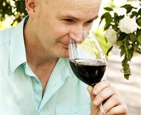 Stomp! Wines - Tourism TAS 4