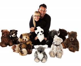 Nanas Teddies And Toys - Tourism TAS 1