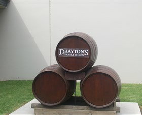 Drayton's Family Wines - Tourism TAS 0
