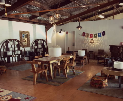 The Elephant Shop - Tourism TAS 8
