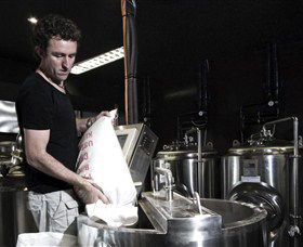 4 Pines Brewing Company - Tourism TAS 4